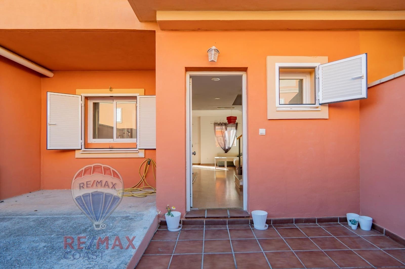 3 soveværelse Rækkehus til salg i Benajarafe med swimmingpool - € 360.000 (Ref: 8905545)