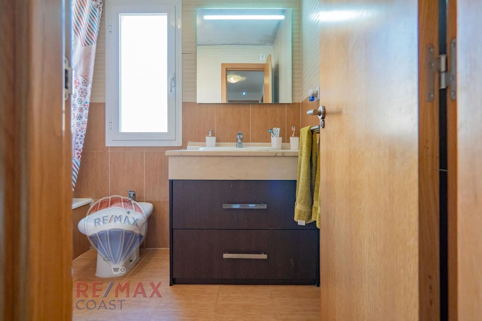 3 soveværelse Rækkehus til salg i Benajarafe med swimmingpool - € 360.000 (Ref: 8905545)