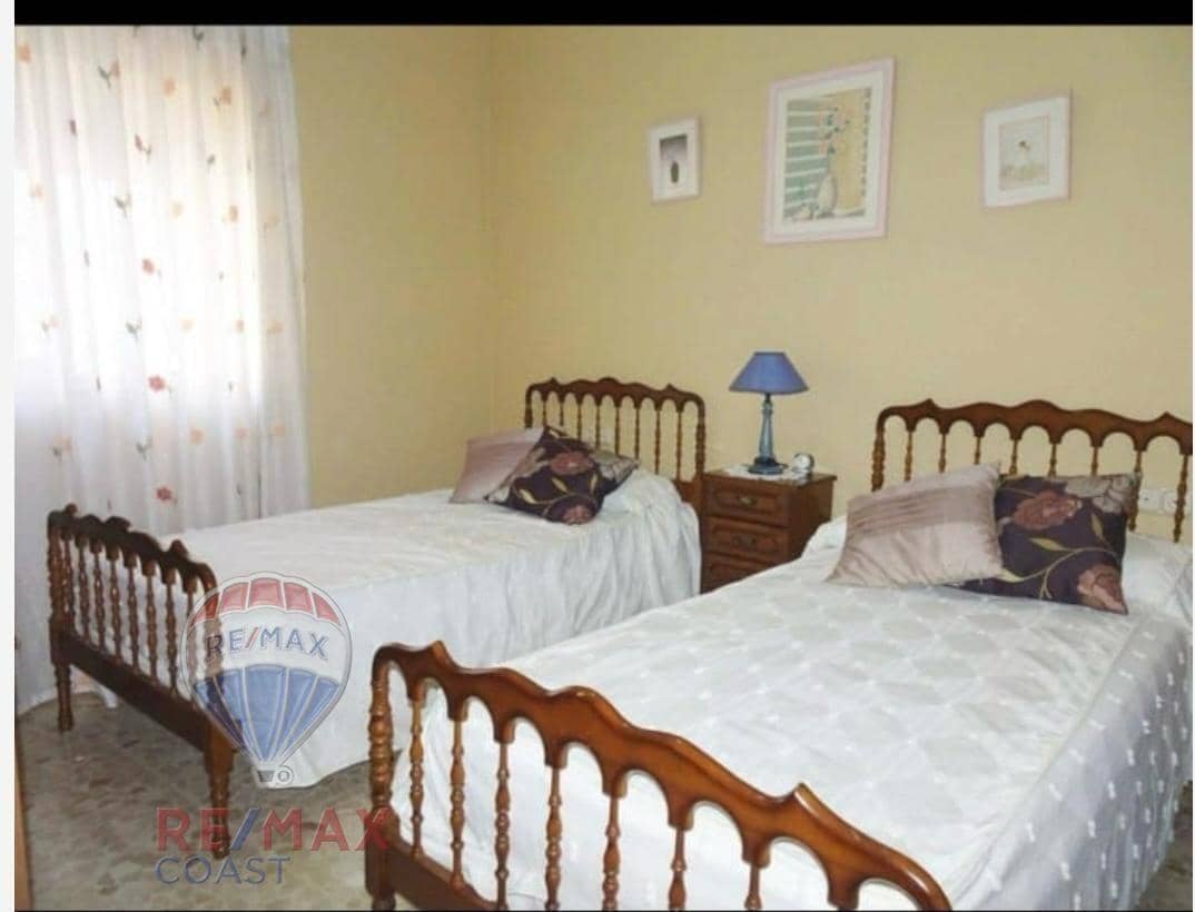 3 slaapkamer Villa te koop in Rincon de la Victoria met zwembad garage - € 875.000 (Ref: 8905546)