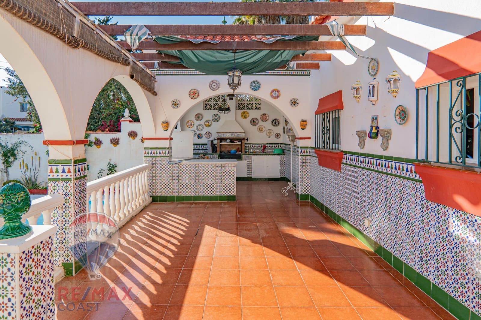 3 slaapkamer Villa te koop in Rincon de la Victoria met zwembad garage - € 875.000 (Ref: 8905546)