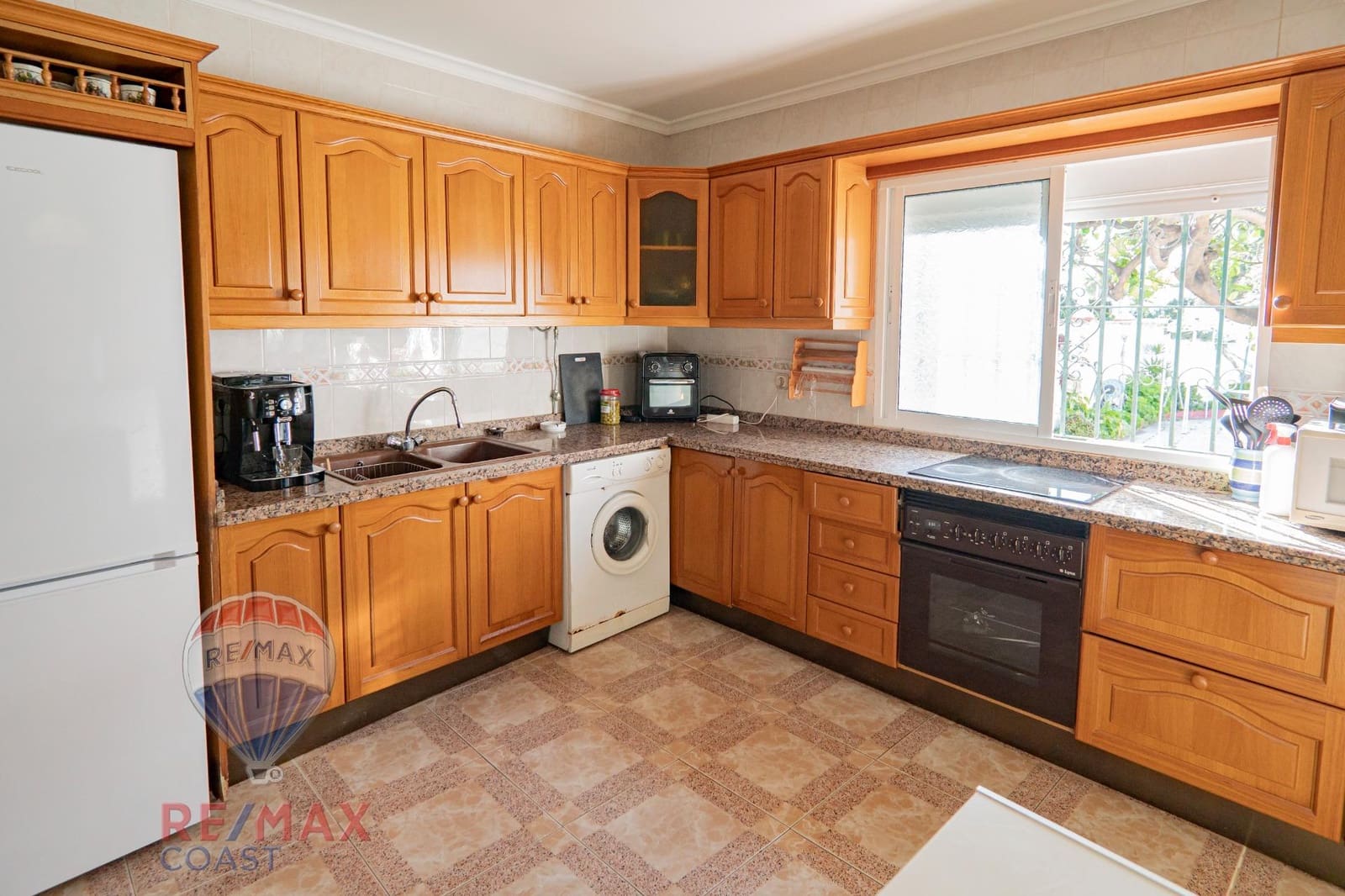 3 slaapkamer Villa te koop in Rincon de la Victoria met zwembad garage - € 875.000 (Ref: 8905546)