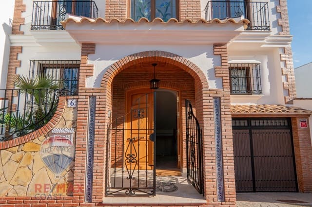 5 sypialnia Willa na sprzedaż w Cártama z garażem - 489 000 € (Ref: 8905547)