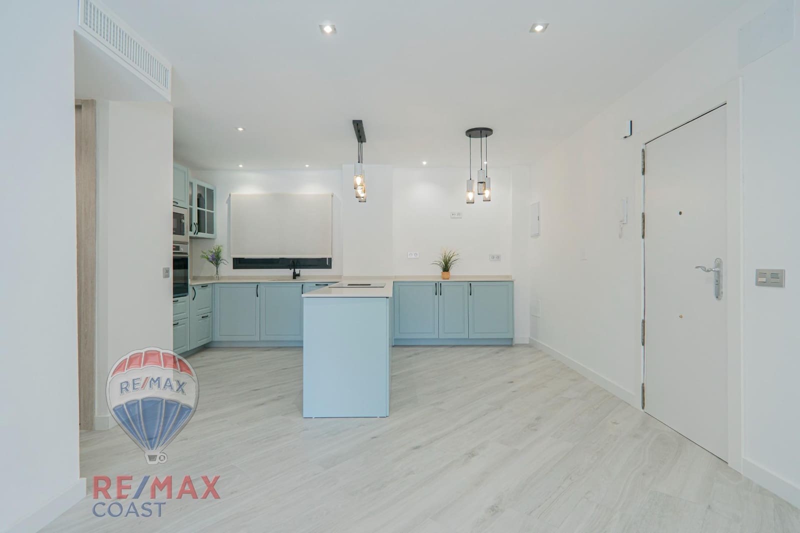 3 bedroom Flat for sale in Malaga city - € 799,000 (Ref: 8960238)