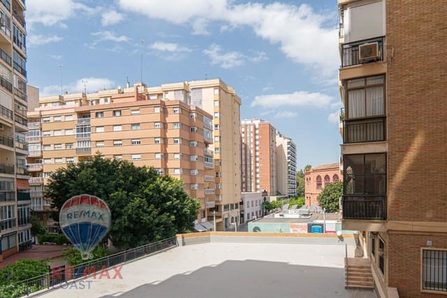 3 sovrum Lägenhet till salu i La Malagueta, Málaga stad - 799 000 € (Ref: 8960238)