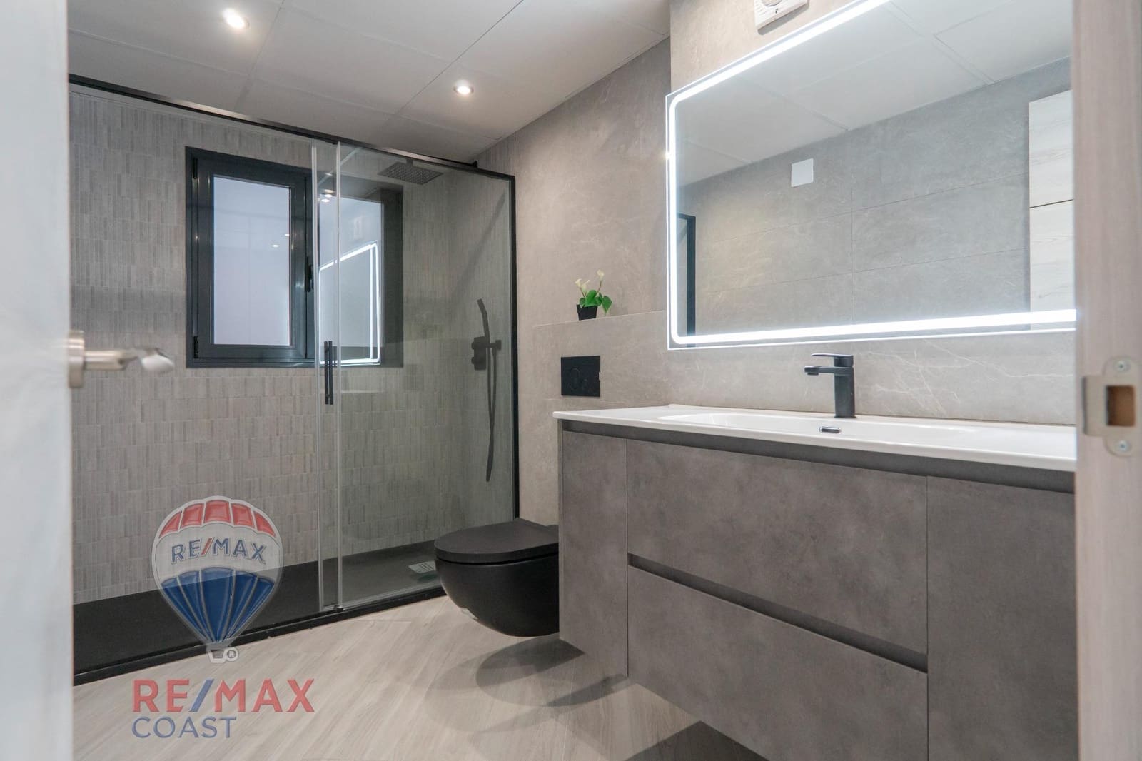 3 bedroom Flat for sale in Malaga city - € 799,000 (Ref: 8960238)