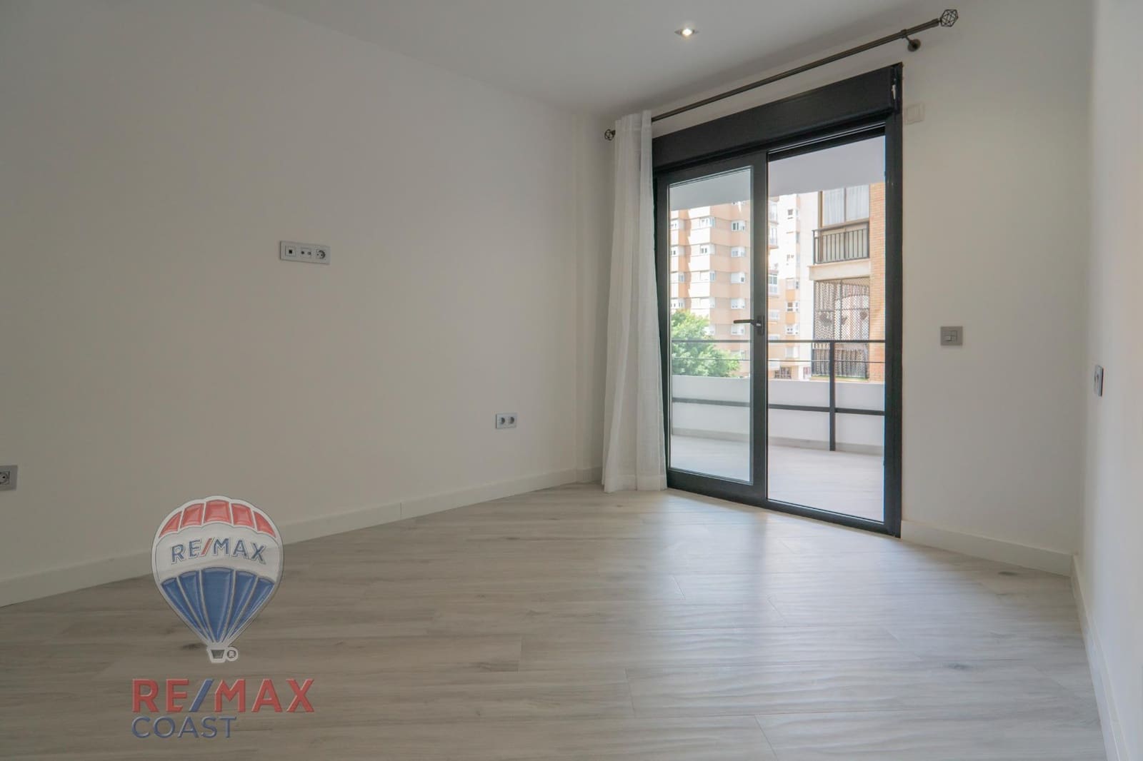 3 bedroom Flat for sale in Malaga city - € 799,000 (Ref: 8960238)