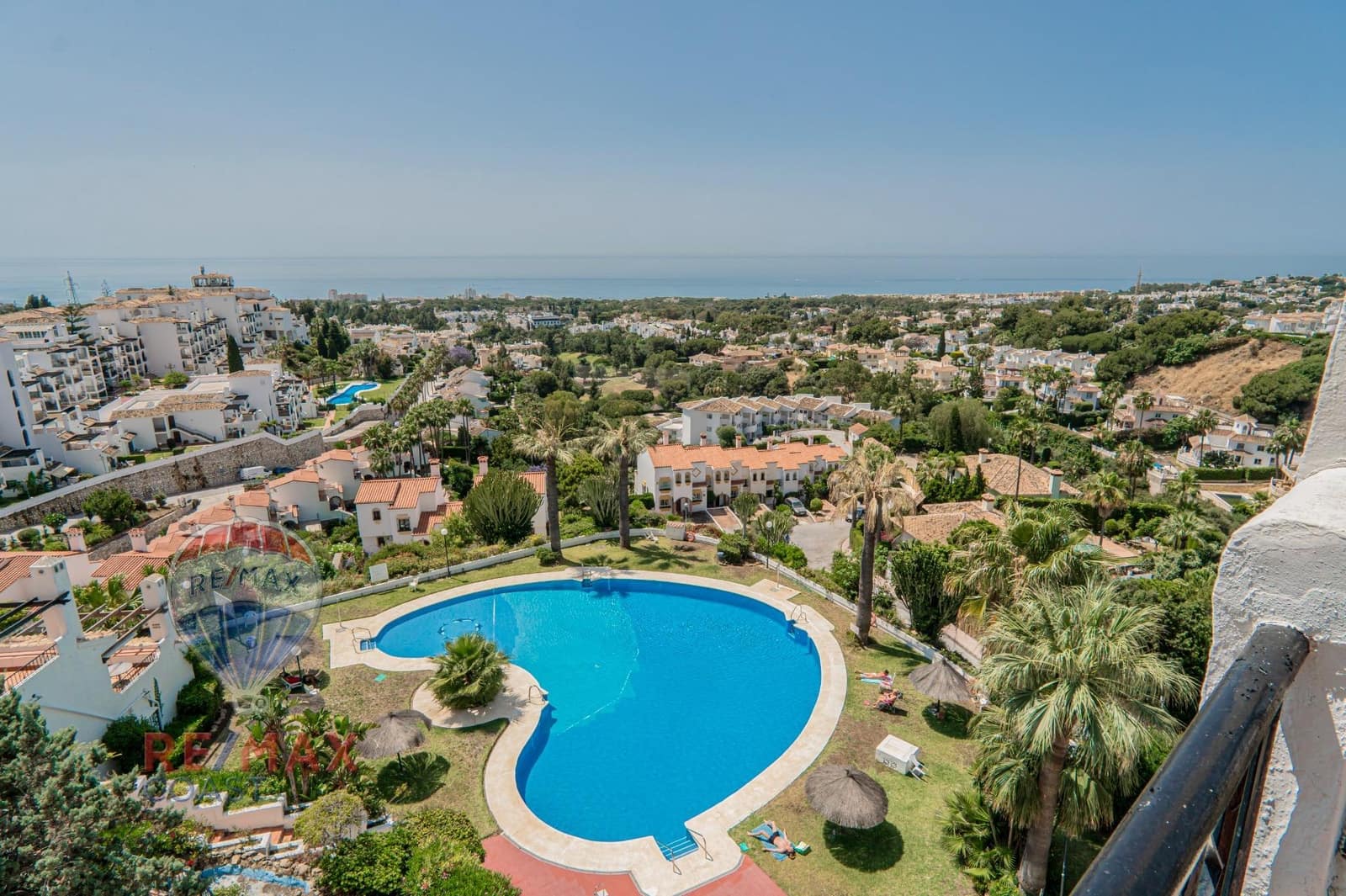 3 soveværelse Lejlighed til salg i Sitio de Calahonda med swimmingpool - € 325.000 (Ref: 9042444)
