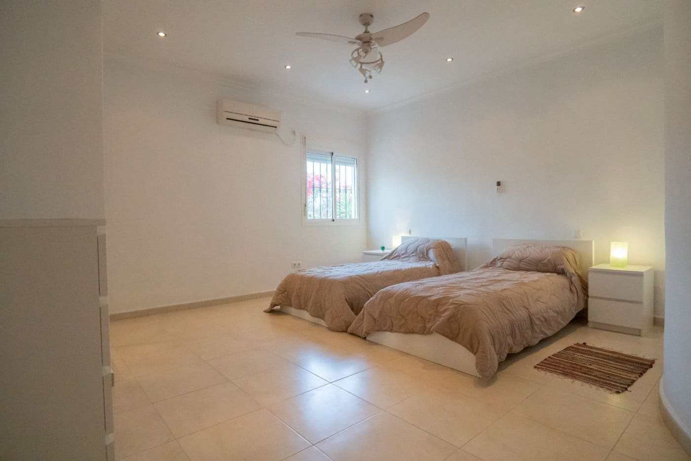 5 soveværelse Villa til salg i Benajarafe med swimmingpool garage - € 625.000 (Ref: 9107167)