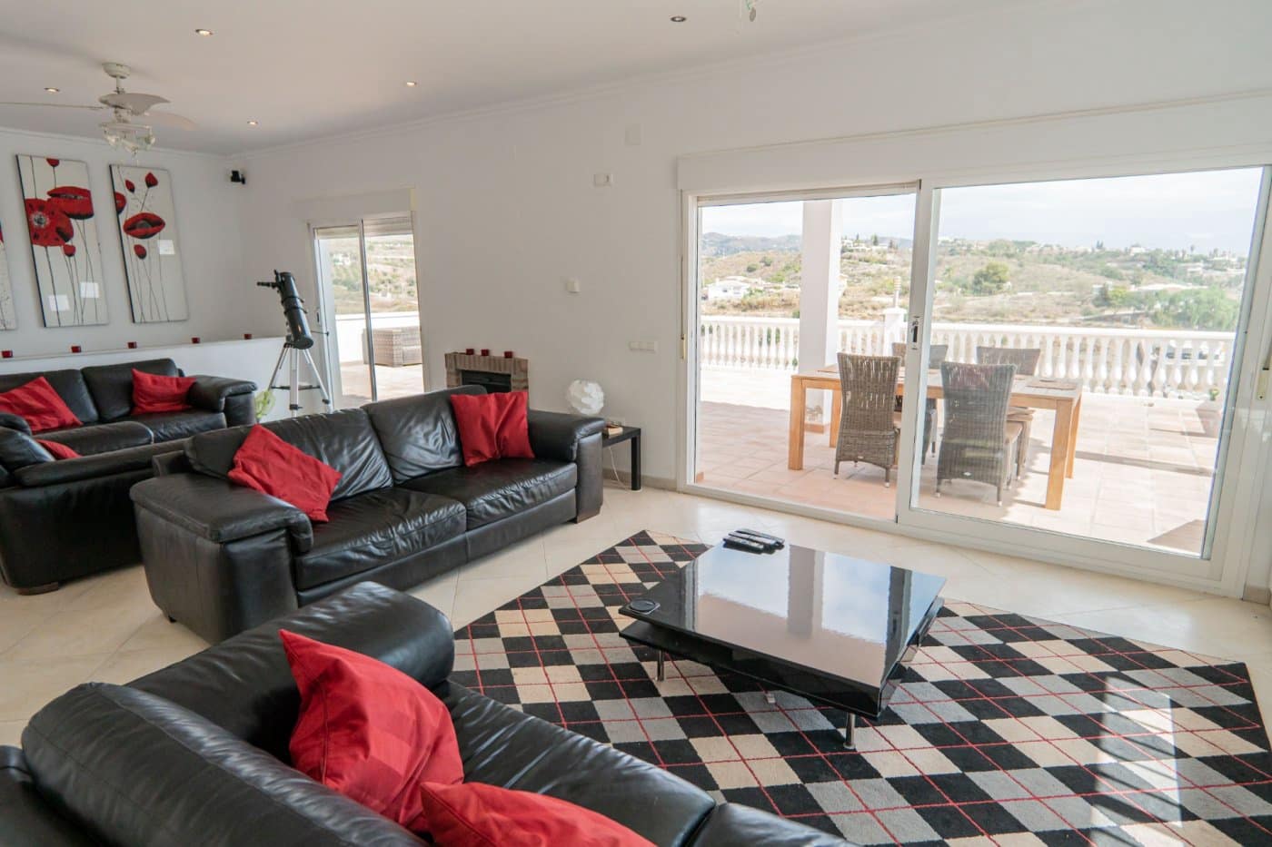 5 soveværelse Villa til salg i Benajarafe med swimmingpool garage - € 625.000 (Ref: 9107167)