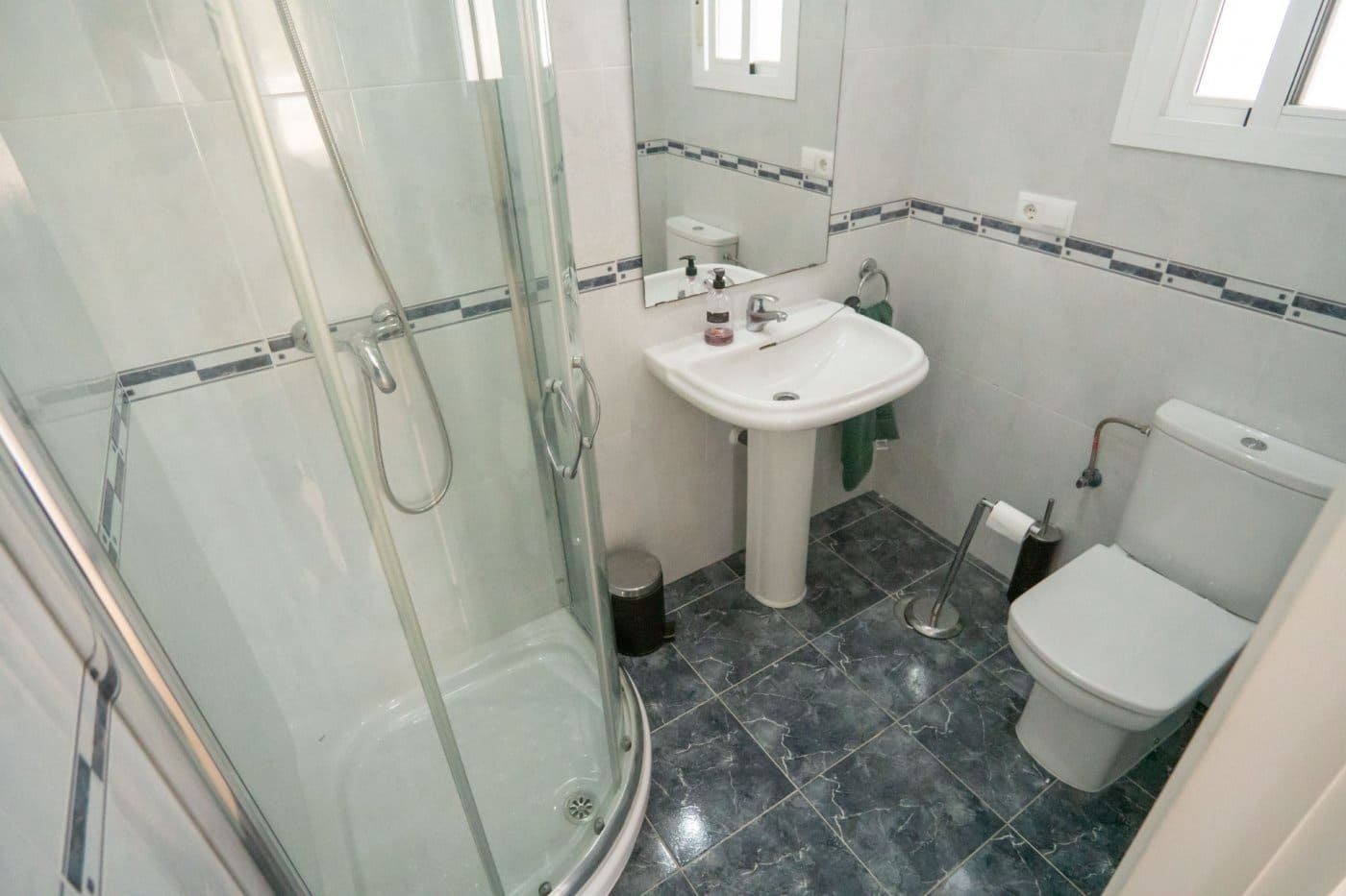 5 soveværelse Villa til salg i Benajarafe med swimmingpool garage - € 625.000 (Ref: 9107167)