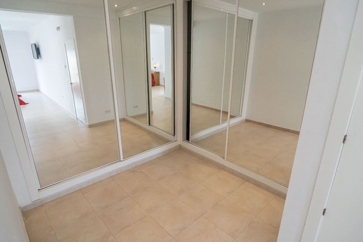 5 soveværelse Villa til salg i Benajarafe med swimmingpool garage - € 625.000 (Ref: 9107167)