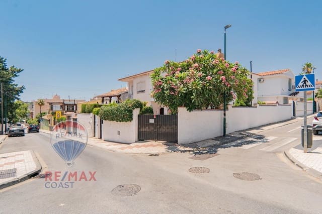 4 soverom Hus til salgs i El Palo, Málaga by - € 796 784 (Ref: 9110447)