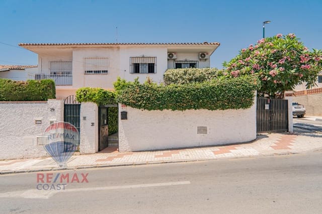 4 soverom Hus til salgs i El Palo, Málaga by - € 796 784 (Ref: 9110447)