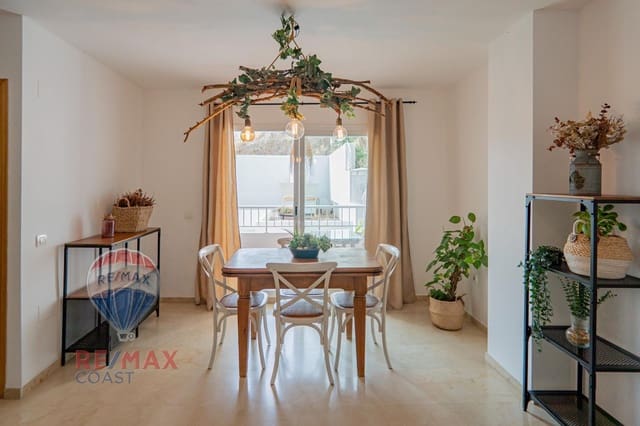 2 slaapkamer Flat te koop in Rincón de la Victoria met zwembad garage - € 295.000 (Ref: 9116255)