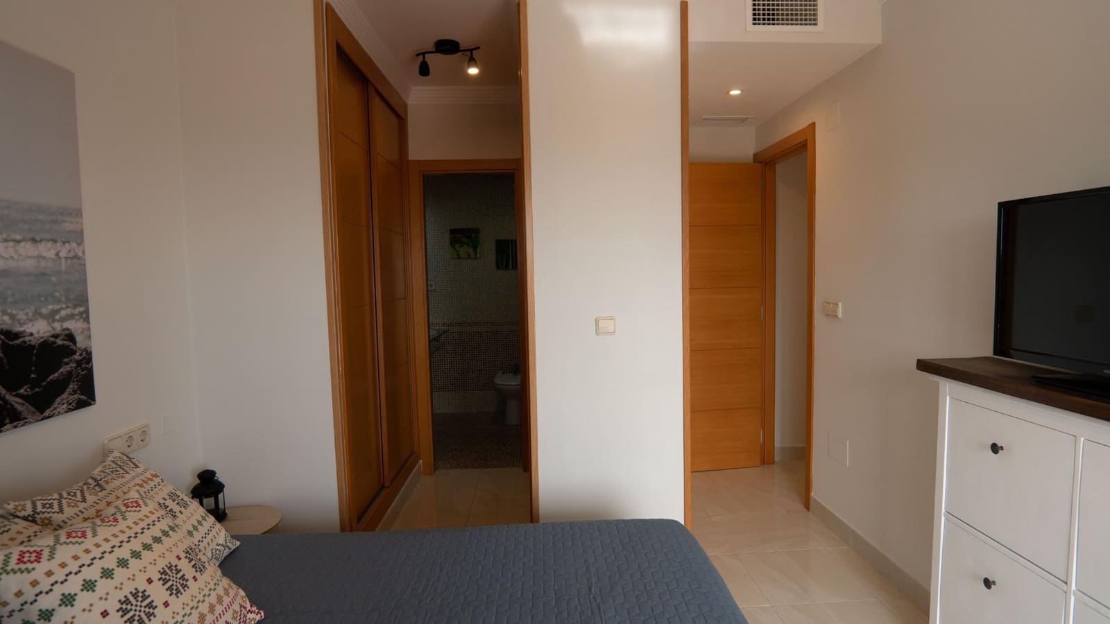 2 sypialnia Penthouse do wynajęcia w Almayate z basenem garażem - 950 € (Ref: 9116256)