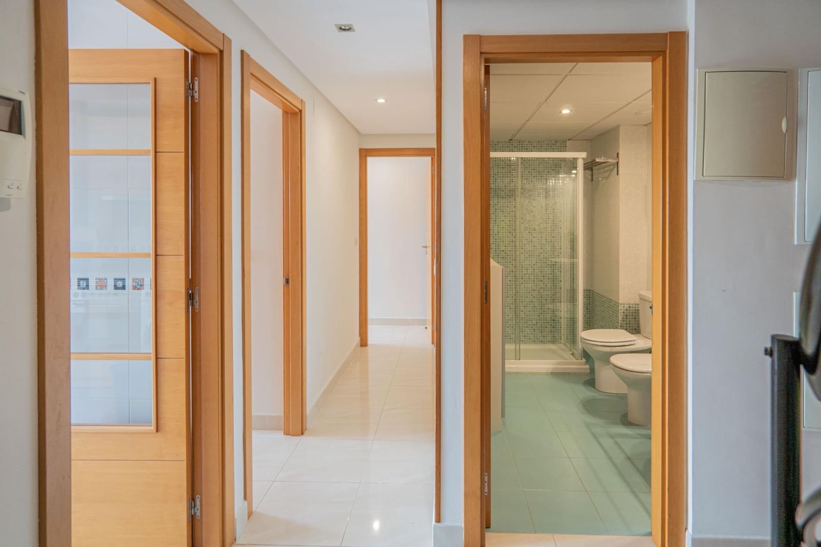 2 sypialnia Penthouse do wynajęcia w Almayate z basenem garażem - 950 € (Ref: 9116256)