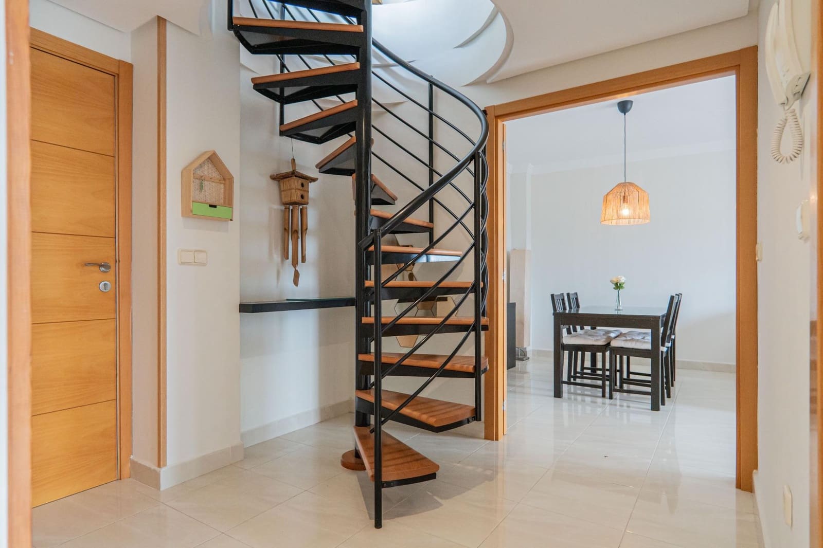 2 sypialnia Penthouse do wynajęcia w Almayate z basenem garażem - 950 € (Ref: 9116256)