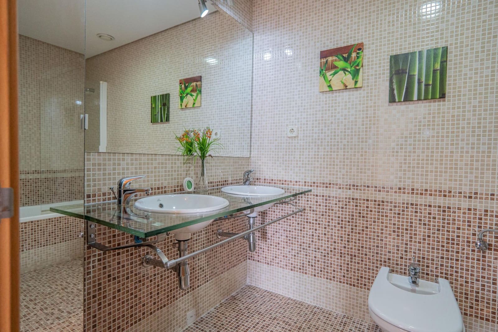 2 sypialnia Penthouse do wynajęcia w Almayate z basenem garażem - 950 € (Ref: 9116256)