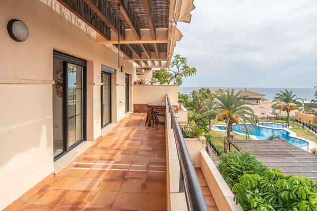 2 makuuhuone Kattohuoneisto vuokrattavana paikassa Almayate, Vélez-Málaga mukana uima-altaan 
autotalli - 950 € (Ref: 9116256)