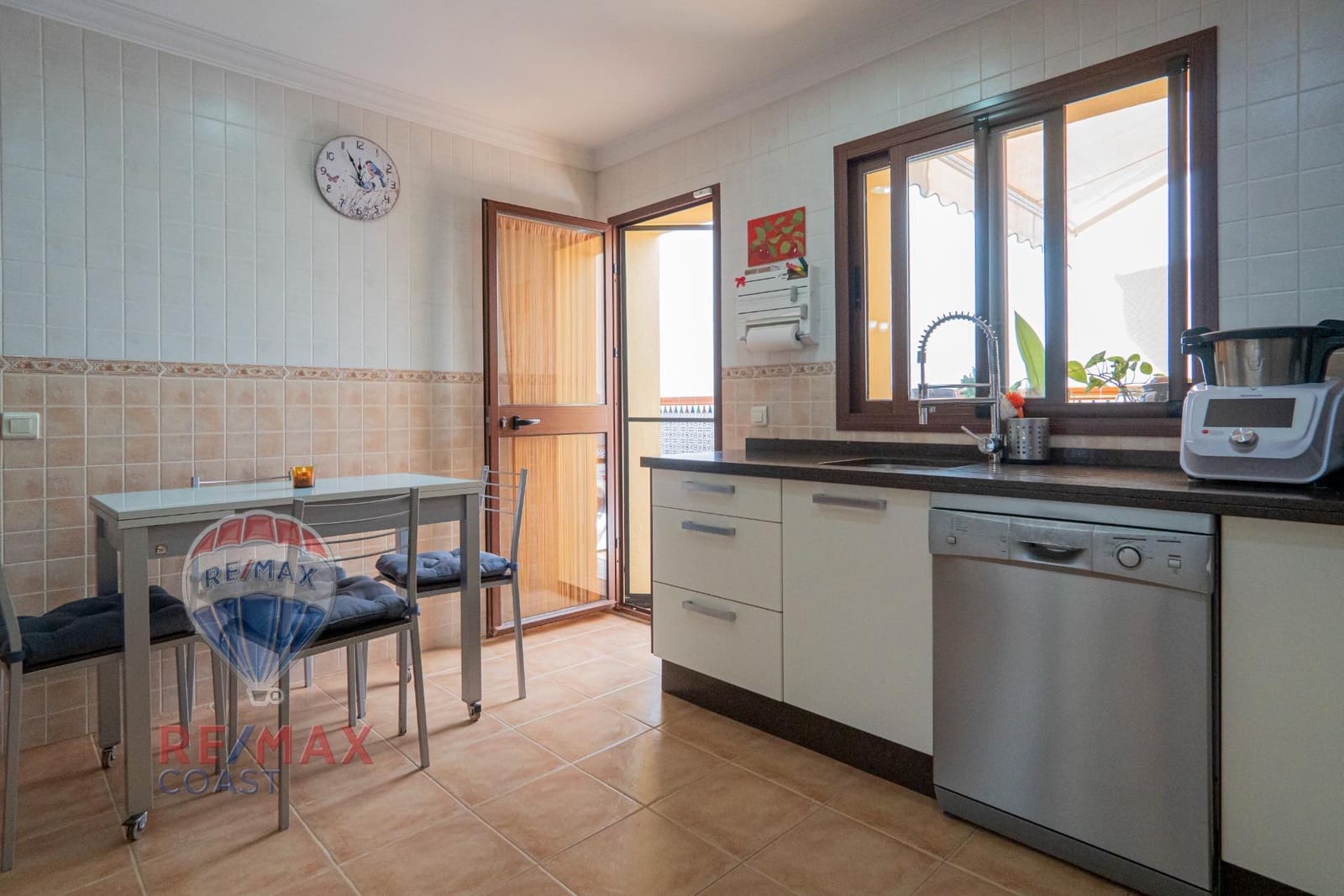 4 slaapkamer Villa te koop in Casabermeja met garage - € 675.000 (Ref: 9126858)