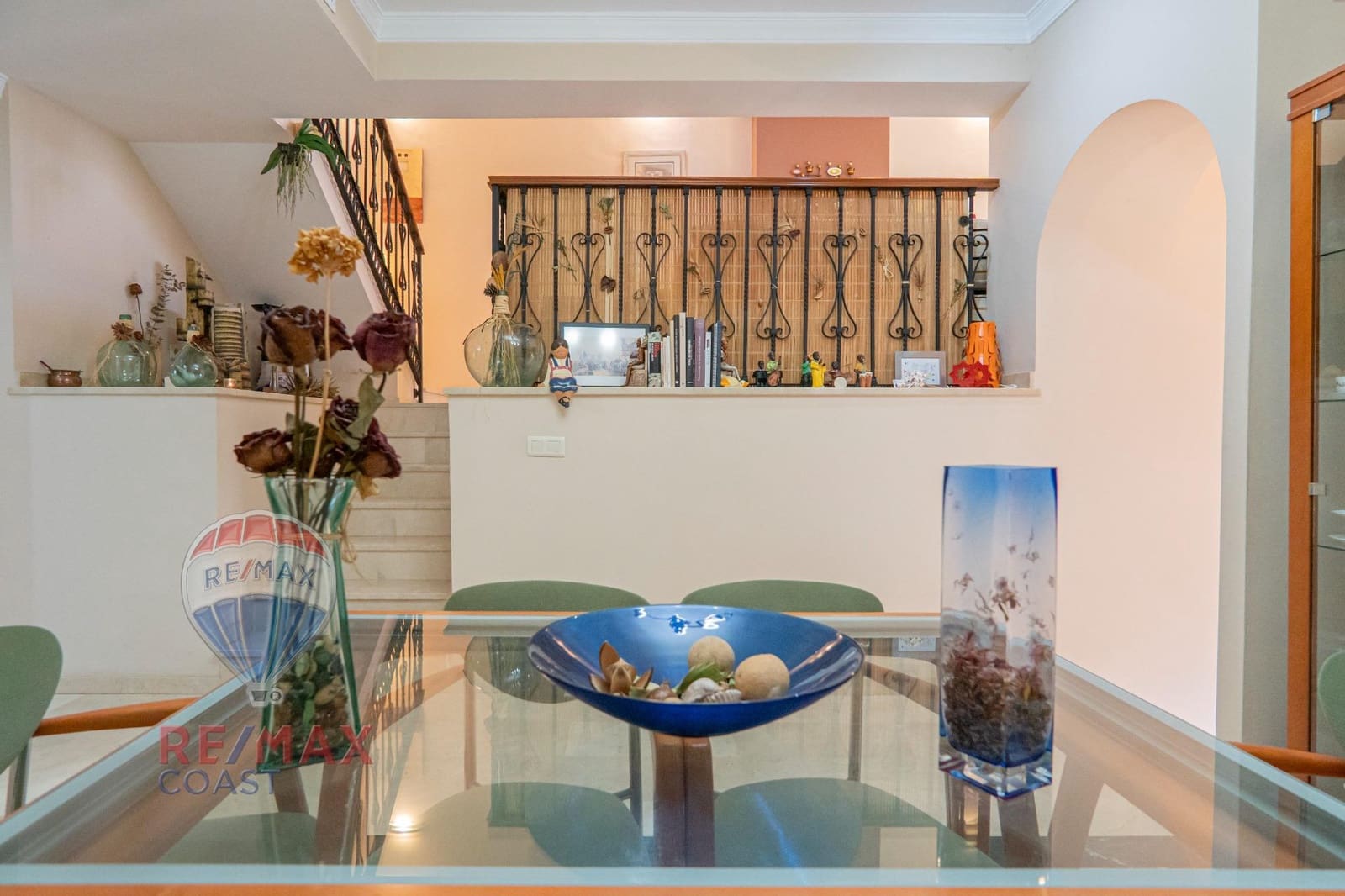 4 bedroom Villa for sale in Casabermeja with garage - € 659,000 (Ref: 9126858)