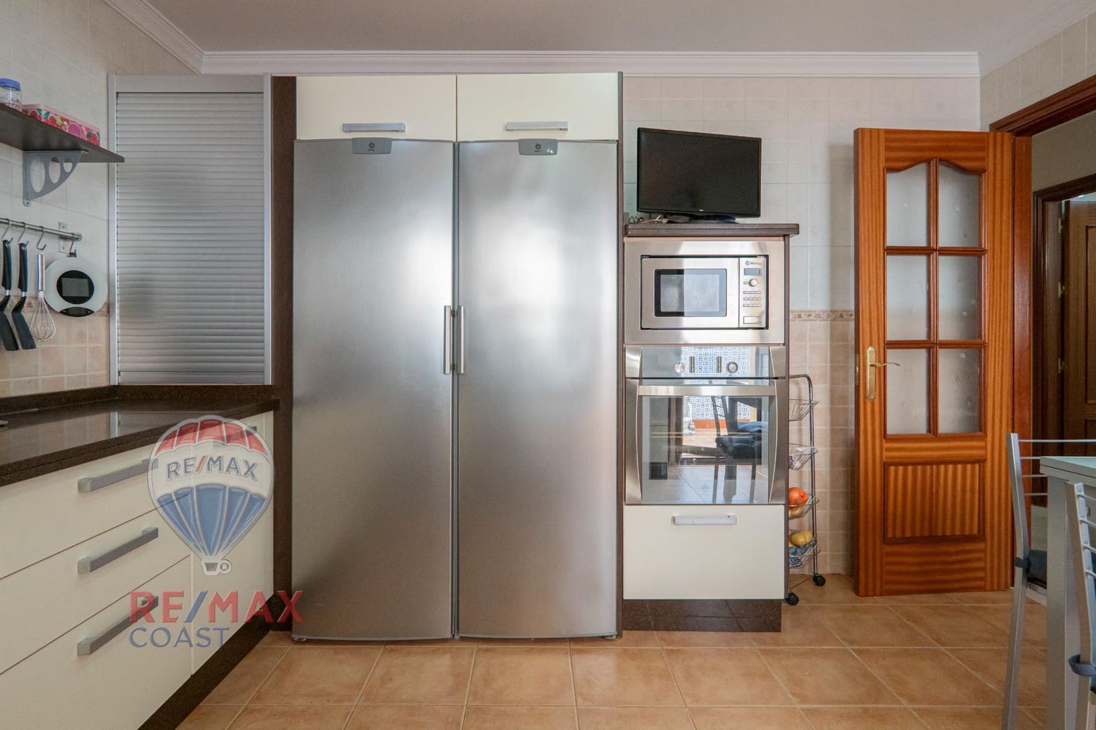 4 bedroom Villa for sale in Casabermeja with garage - € 659,000 (Ref: 9126858)