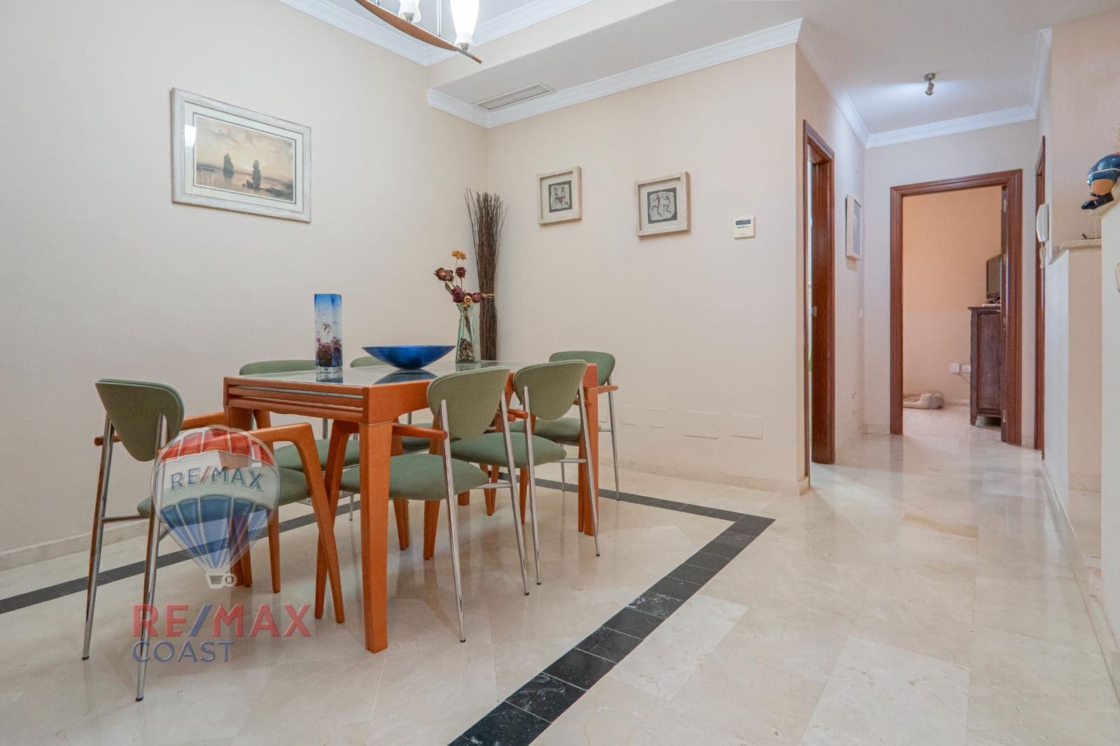 4 bedroom Villa for sale in Casabermeja with garage - € 659,000 (Ref: 9126858)