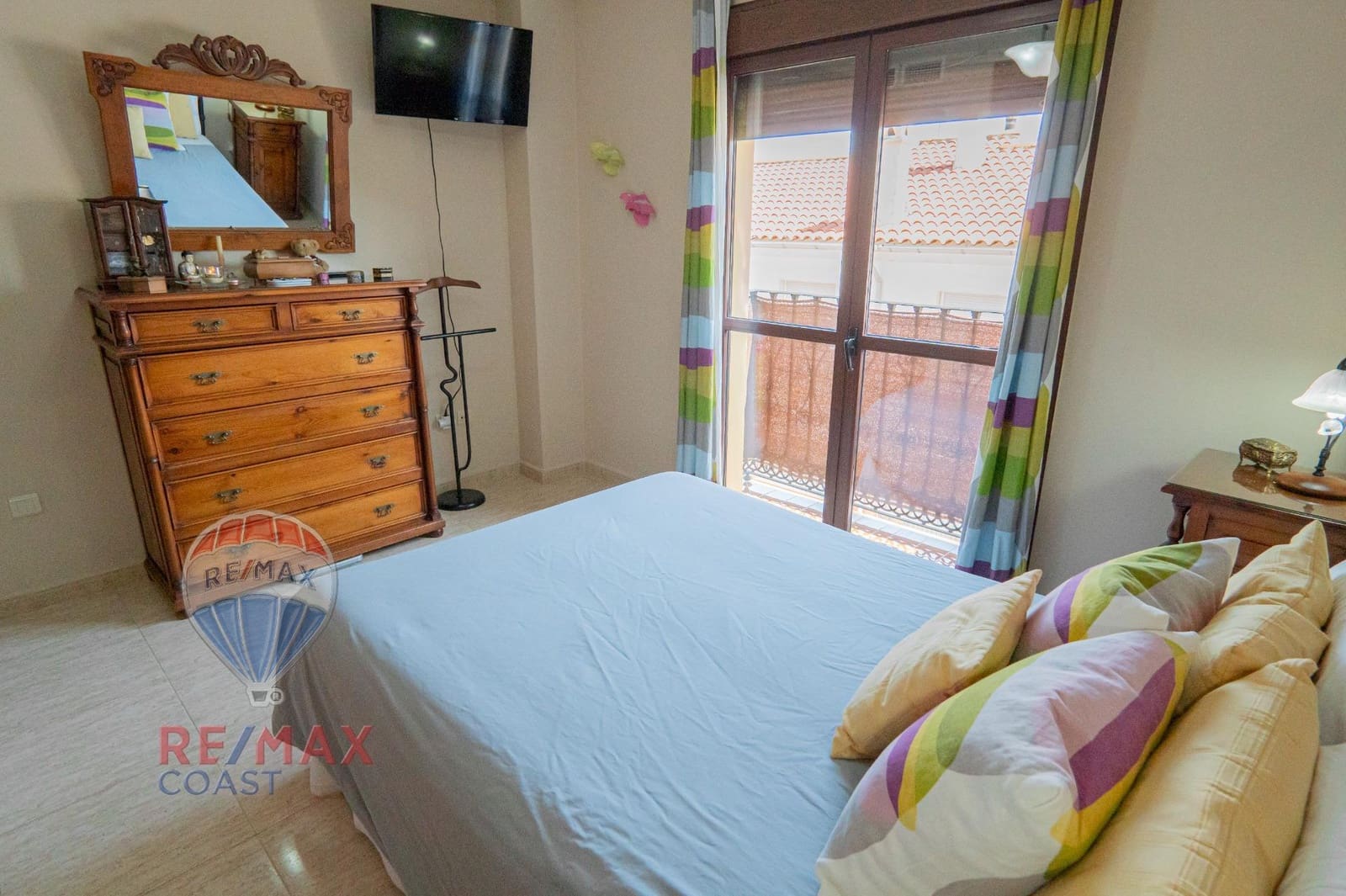 4 bedroom Villa for sale in Casabermeja with garage - € 659,000 (Ref: 9126858)