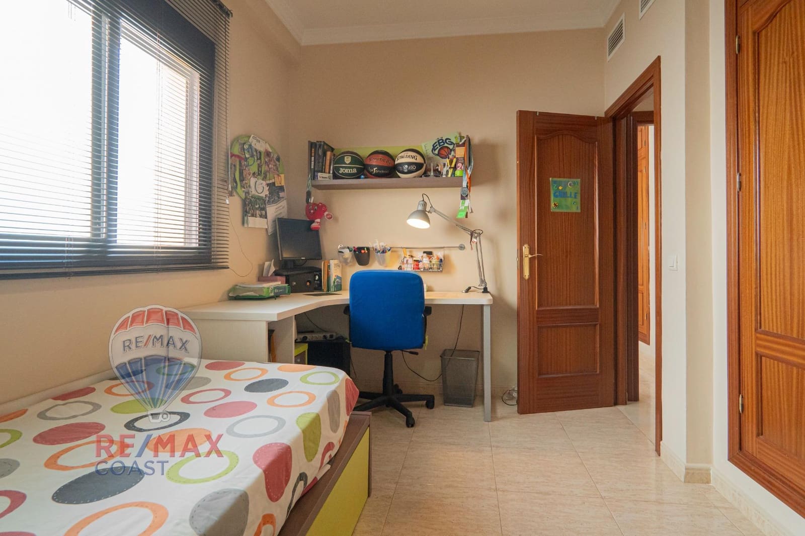 4 bedroom Villa for sale in Casabermeja with garage - € 659,000 (Ref: 9126858)