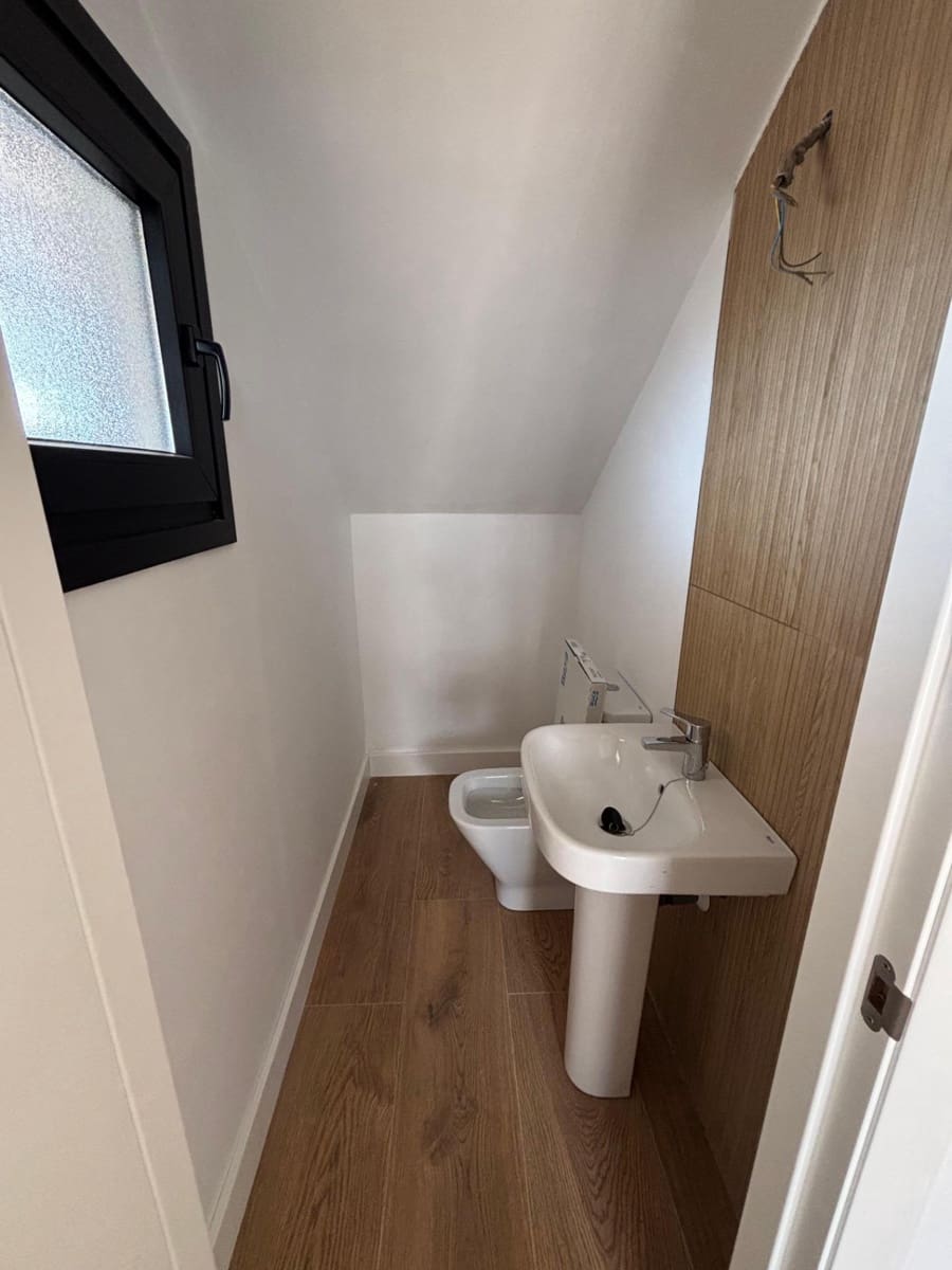 3 sovrum Radhus att hyra i Cartama med pool garage - 1 600 € (Ref: 9154242)