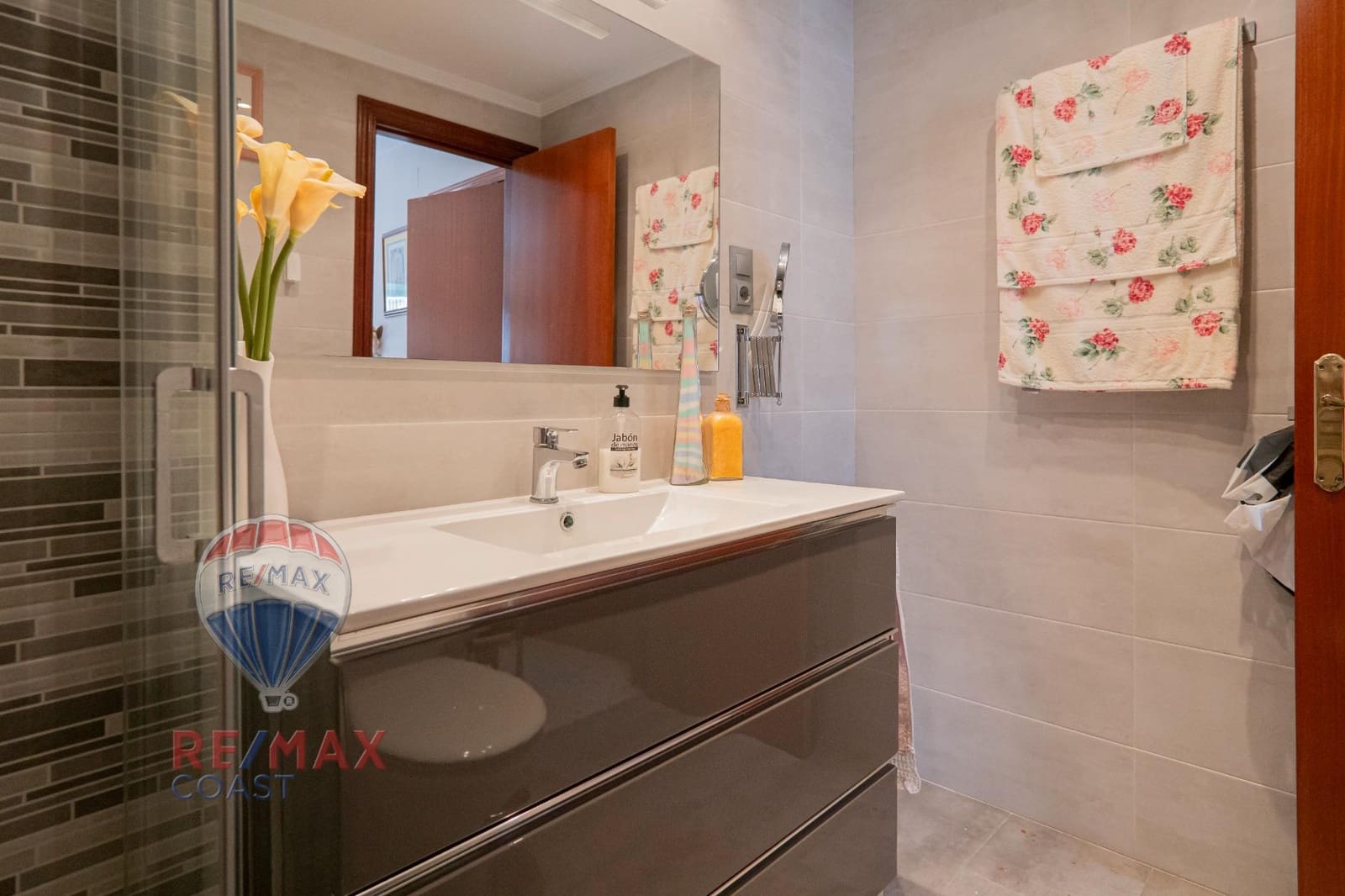 3 soveværelse Lejlighed til salg i Malaga by - € 329.000 (Ref: 9161157)