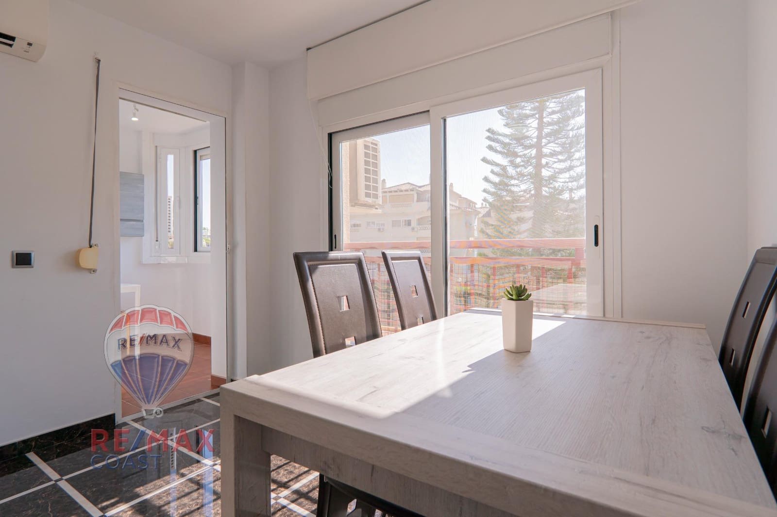 3 soveværelse Lejlighed til salg i Malaga by med swimmingpool garage - € 419.000 (Ref: 9165905)