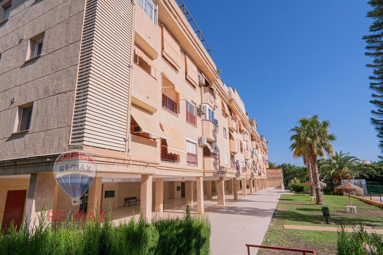 3 soveværelse Lejlighed til salg i Malaga by med swimmingpool garage - € 419.000 (Ref: 9165905)