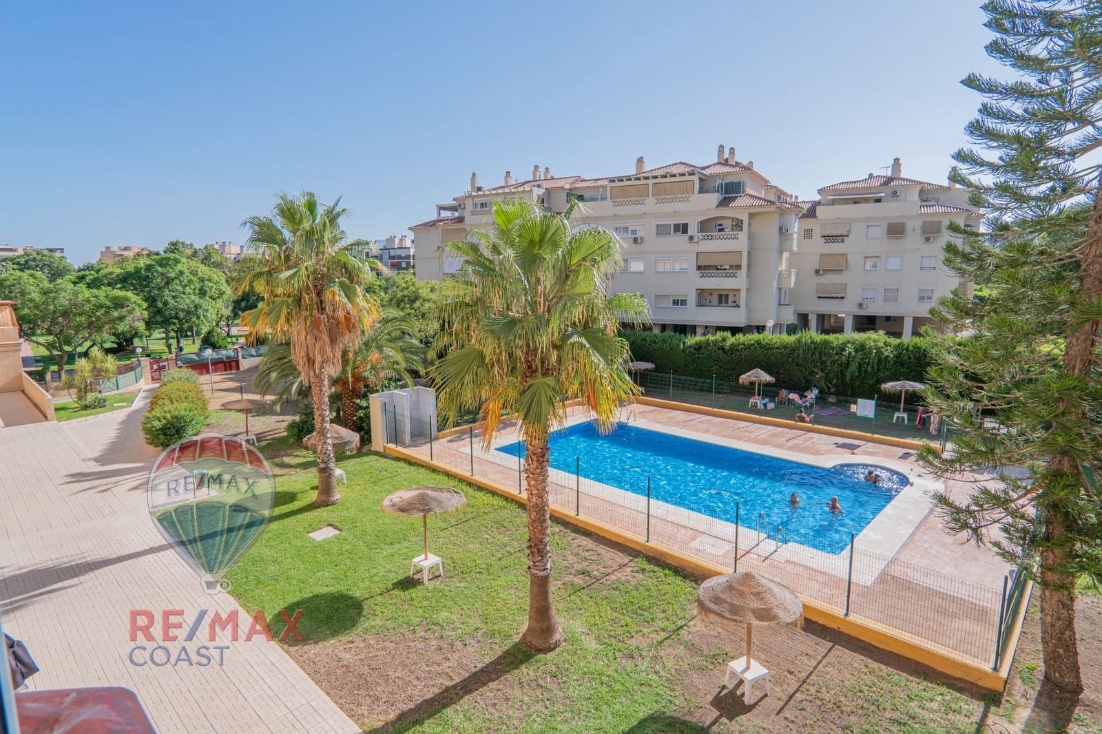 3 soveværelse Lejlighed til salg i Malaga by med swimmingpool garage - € 419.000 (Ref: 9165905)