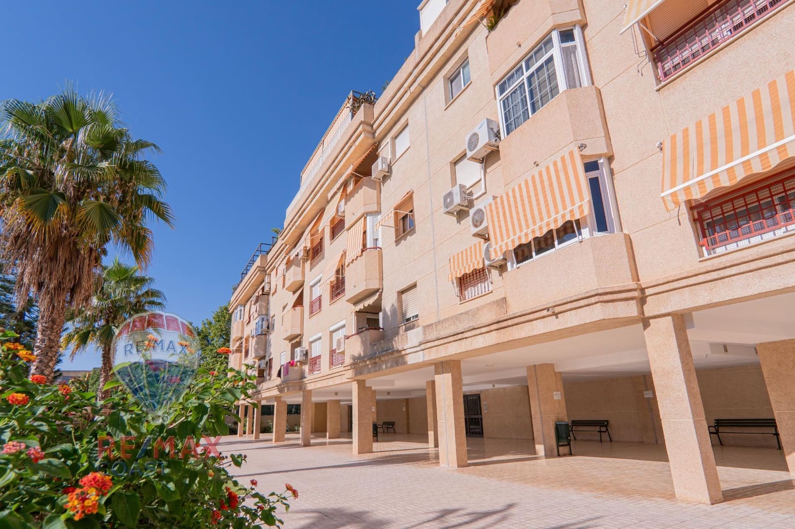 3 soveværelse Lejlighed til salg i Malaga by med swimmingpool garage - € 419.000 (Ref: 9165905)