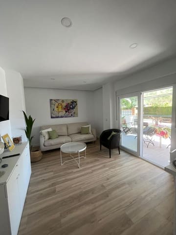 3 bedroom Flat for rent in Rincón de la Victoria with pool - € 1,150 (Ref: 9188583)