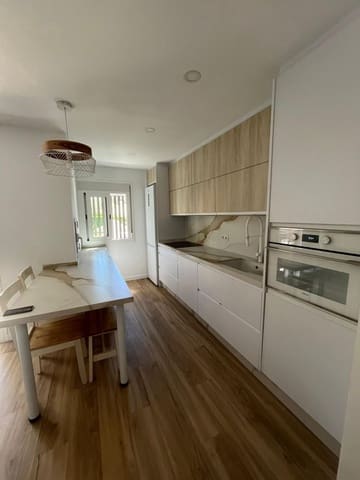 3 bedroom Flat for rent in Rincón de la Victoria with pool - € 1,150 (Ref: 9188583)