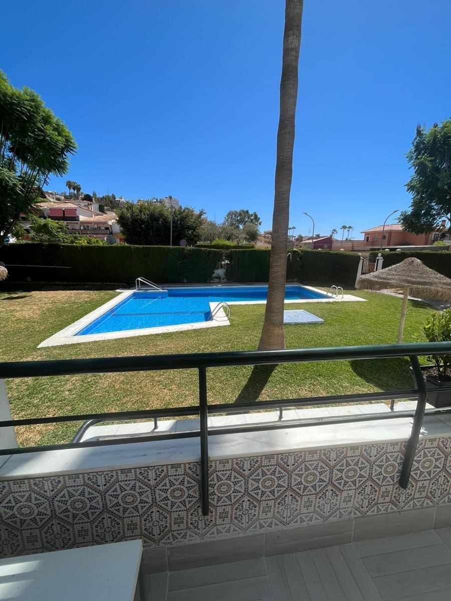 3 soveværelse Lejlighed til leje i Rincon de la Victoria med swimmingpool - € 1.150 (Ref: 9188583)