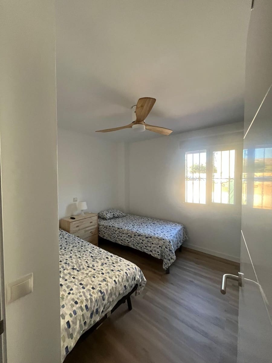 3 soveværelse Lejlighed til leje i Rincon de la Victoria med swimmingpool - € 1.150 (Ref: 9188583)