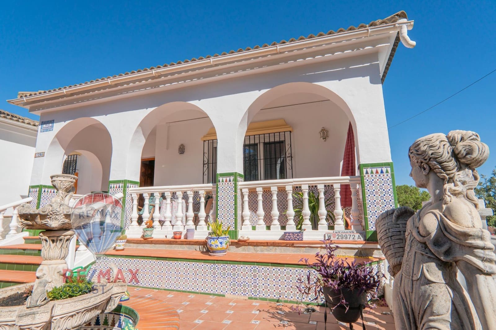 5 quarto Moradia para venda em Pinos de Alhaurin com piscina - 595 000 € (Ref: 9217610)