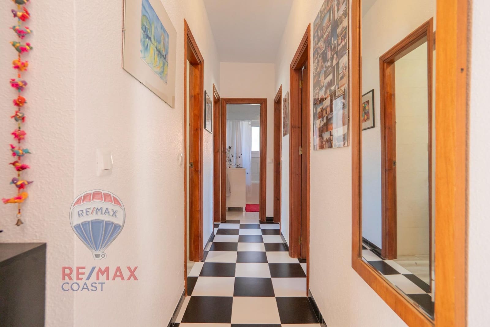 5 quarto Moradia para venda em Pinos de Alhaurin com piscina - 595 000 € (Ref: 9217610)