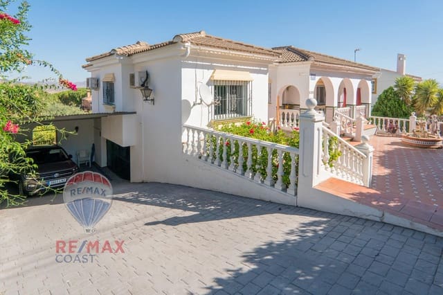 5 sypialnia Willa na sprzedaż w Pinos de Alhaurin, Alhaurín de la Torre z basenem - 595 000 € (Ref: 9217610)