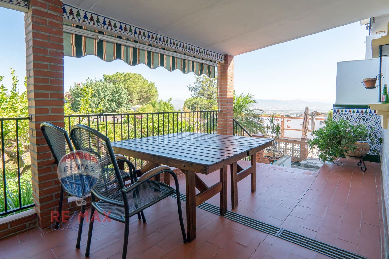 5 quarto Moradia para venda em Pinos de Alhaurin com piscina - 595 000 € (Ref: 9217610)