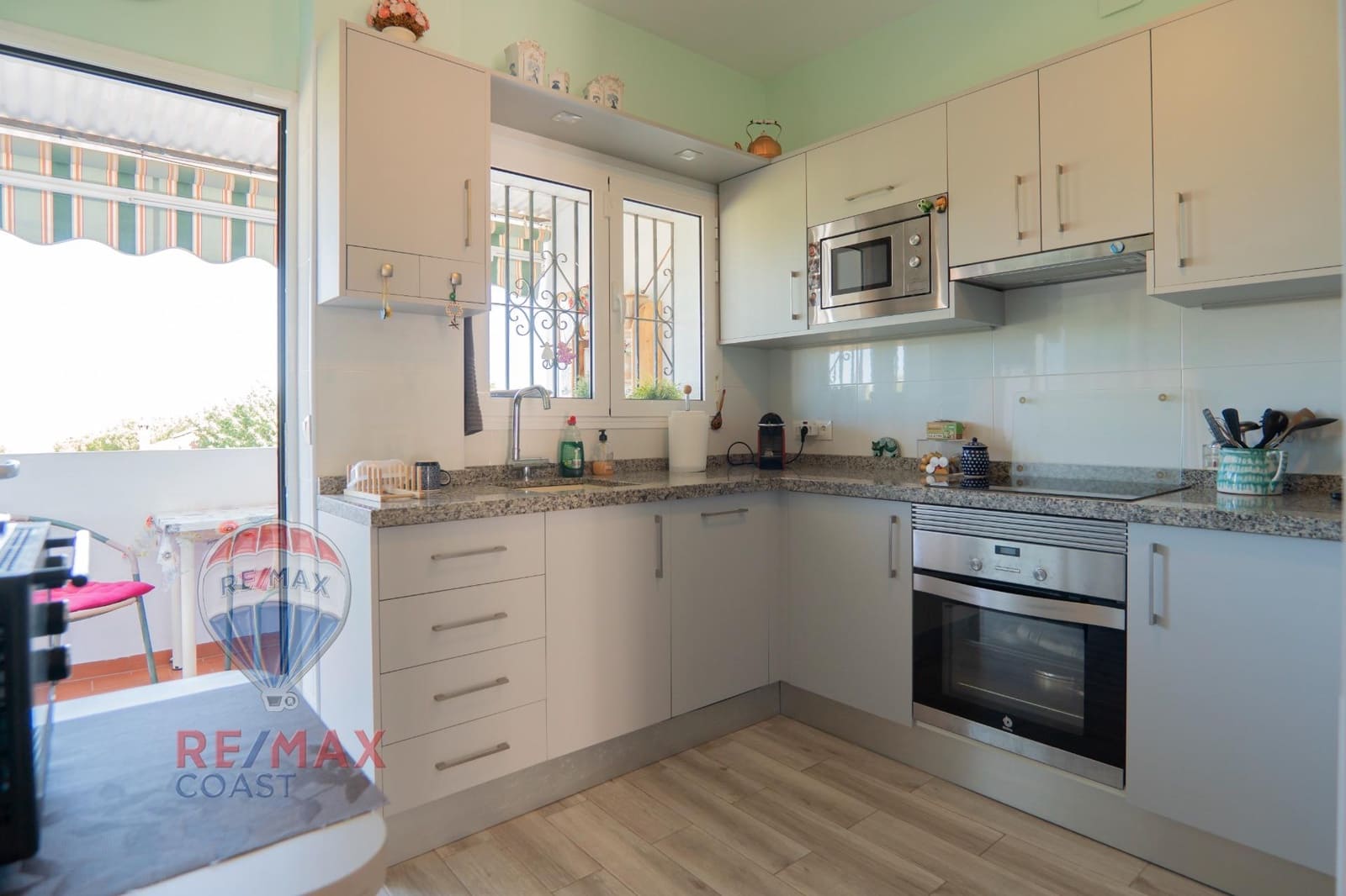 5 sypialnia Willa na sprzedaż w Pinos de Alhaurin z basenem - 580 000 € (Ref: 9217610)