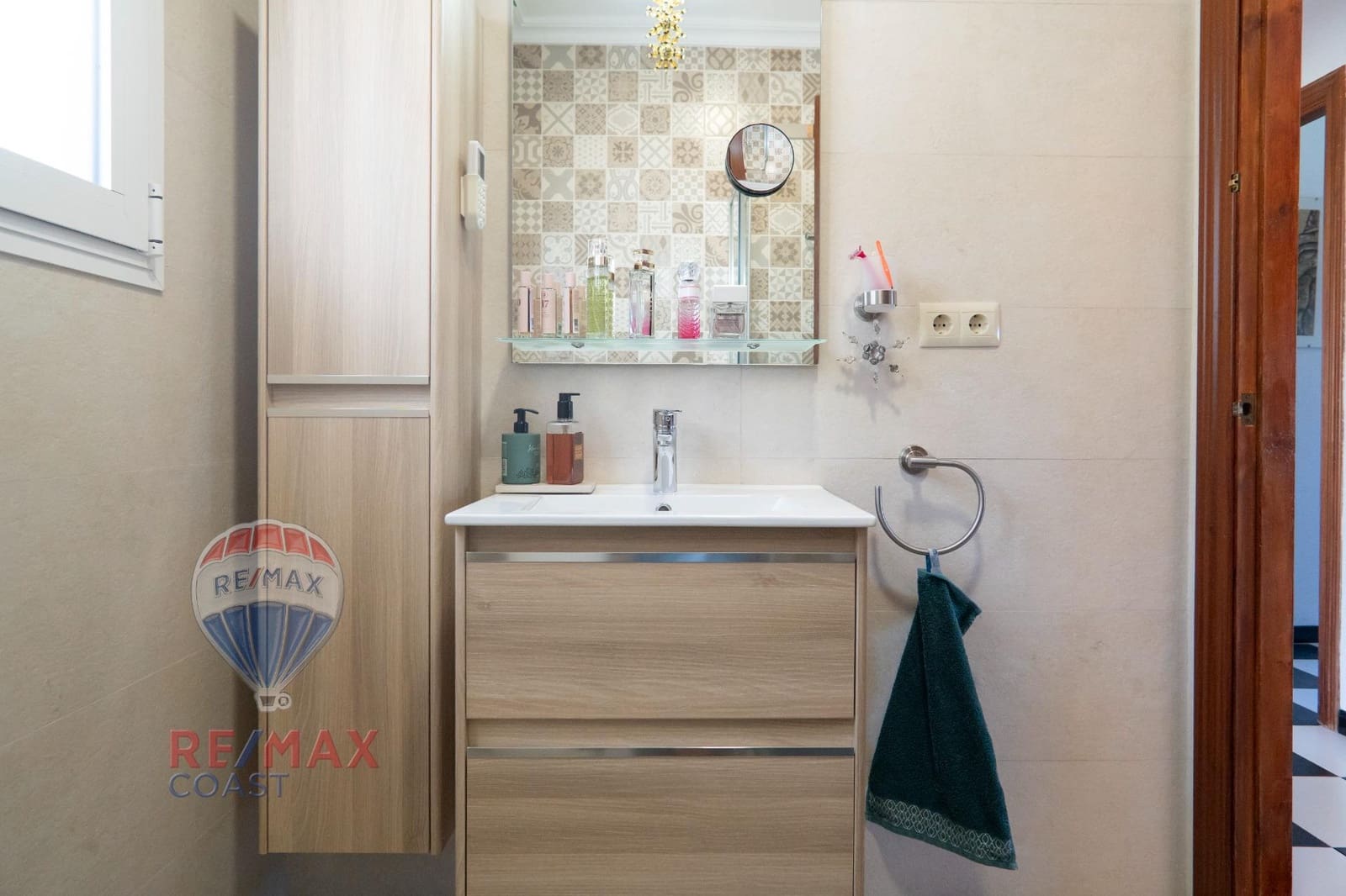 5 sypialnia Willa na sprzedaż w Pinos de Alhaurin z basenem - 580 000 € (Ref: 9217610)