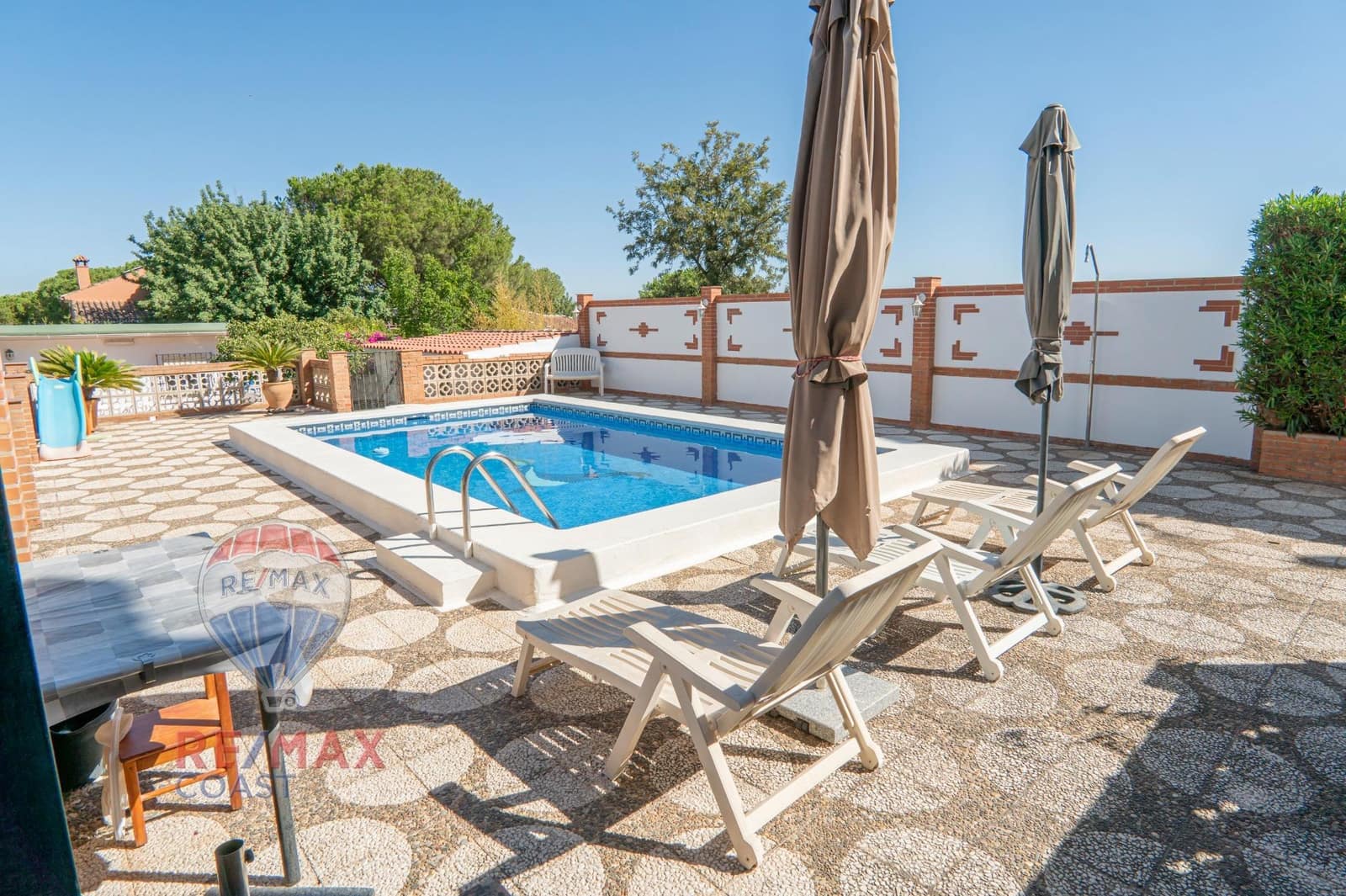 5 sypialnia Willa na sprzedaż w Pinos de Alhaurin z basenem - 580 000 € (Ref: 9217610)