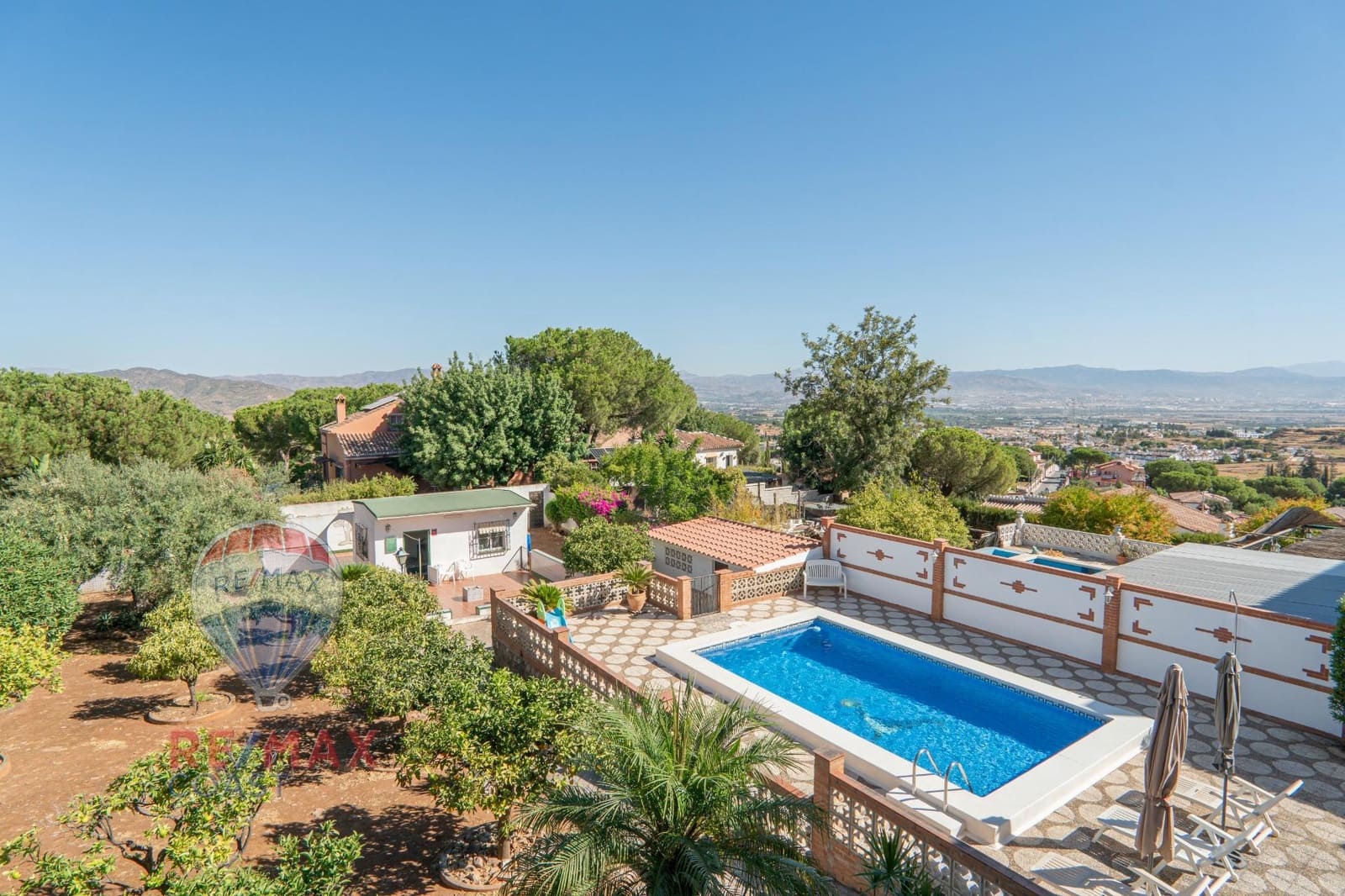 5 sypialnia Willa na sprzedaż w Pinos de Alhaurin z basenem - 580 000 € (Ref: 9217610)