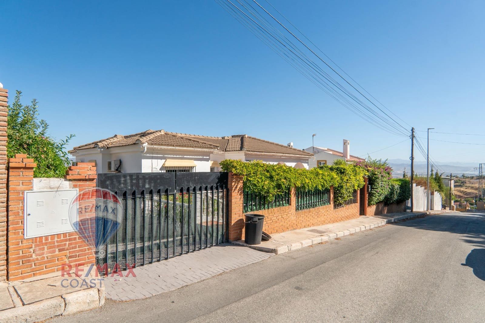 5 sypialnia Willa na sprzedaż w Pinos de Alhaurin z basenem - 580 000 € (Ref: 9217610)