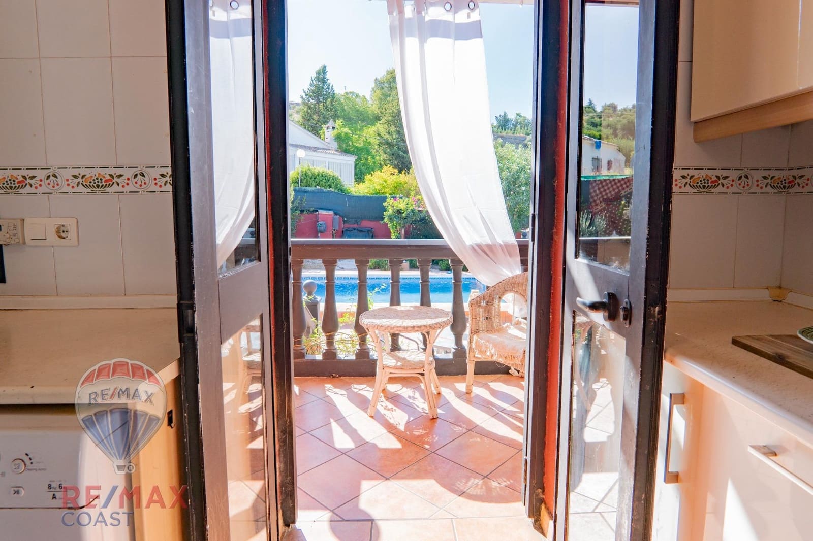 3 soveværelse Villa til salg i Coin med swimmingpool garage - € 478.000 (Ref: 9220131)