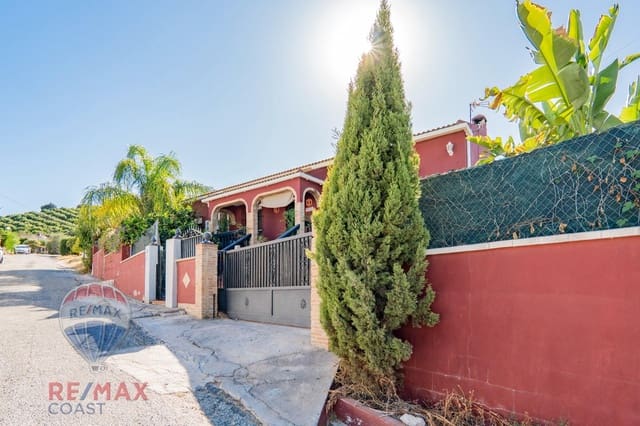 Chalet de 3 habitaciones en Coín en venta con piscina garaje - 478.000 € (Ref: 9220131)